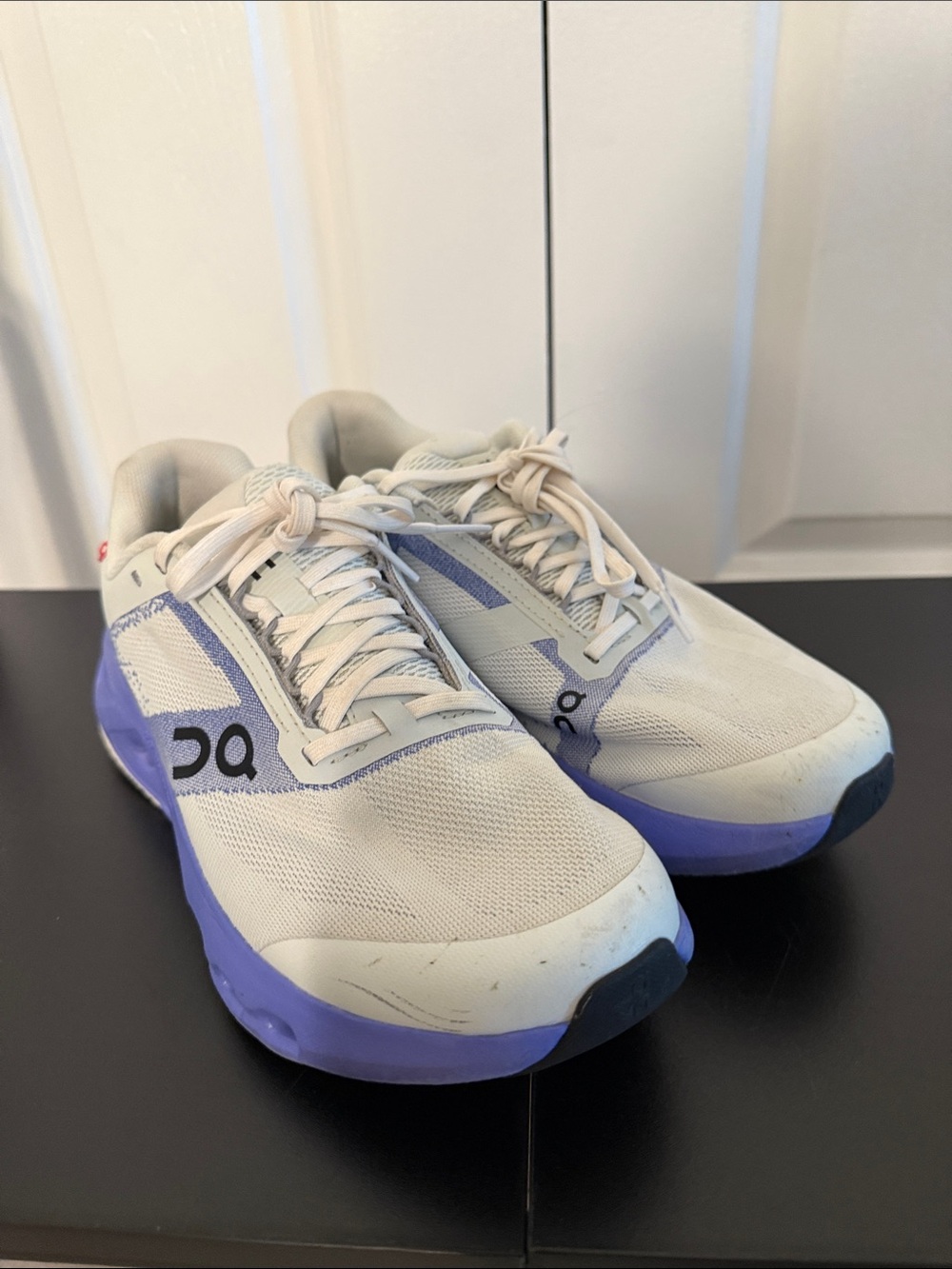 On Running women’s/girls White and Lavender Athletic Running Shoes